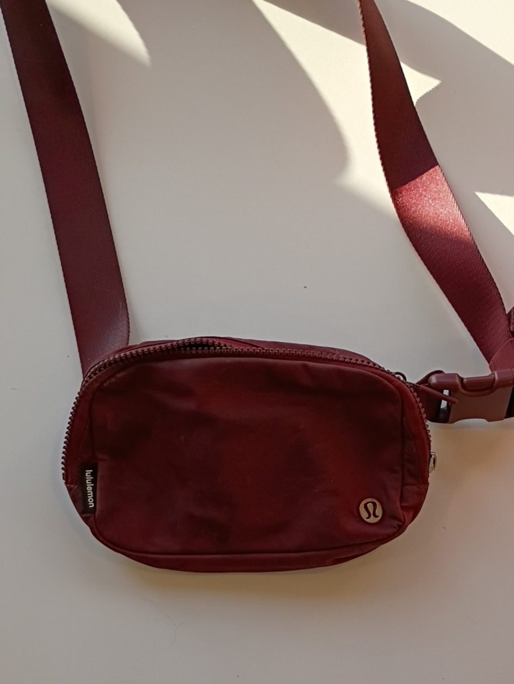 lululemon Crossbody Belt Bag in Red